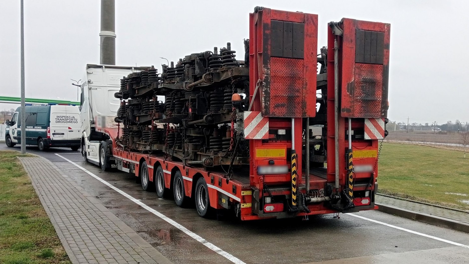 Kontrola transportu podkładów pod wózki kolejowe