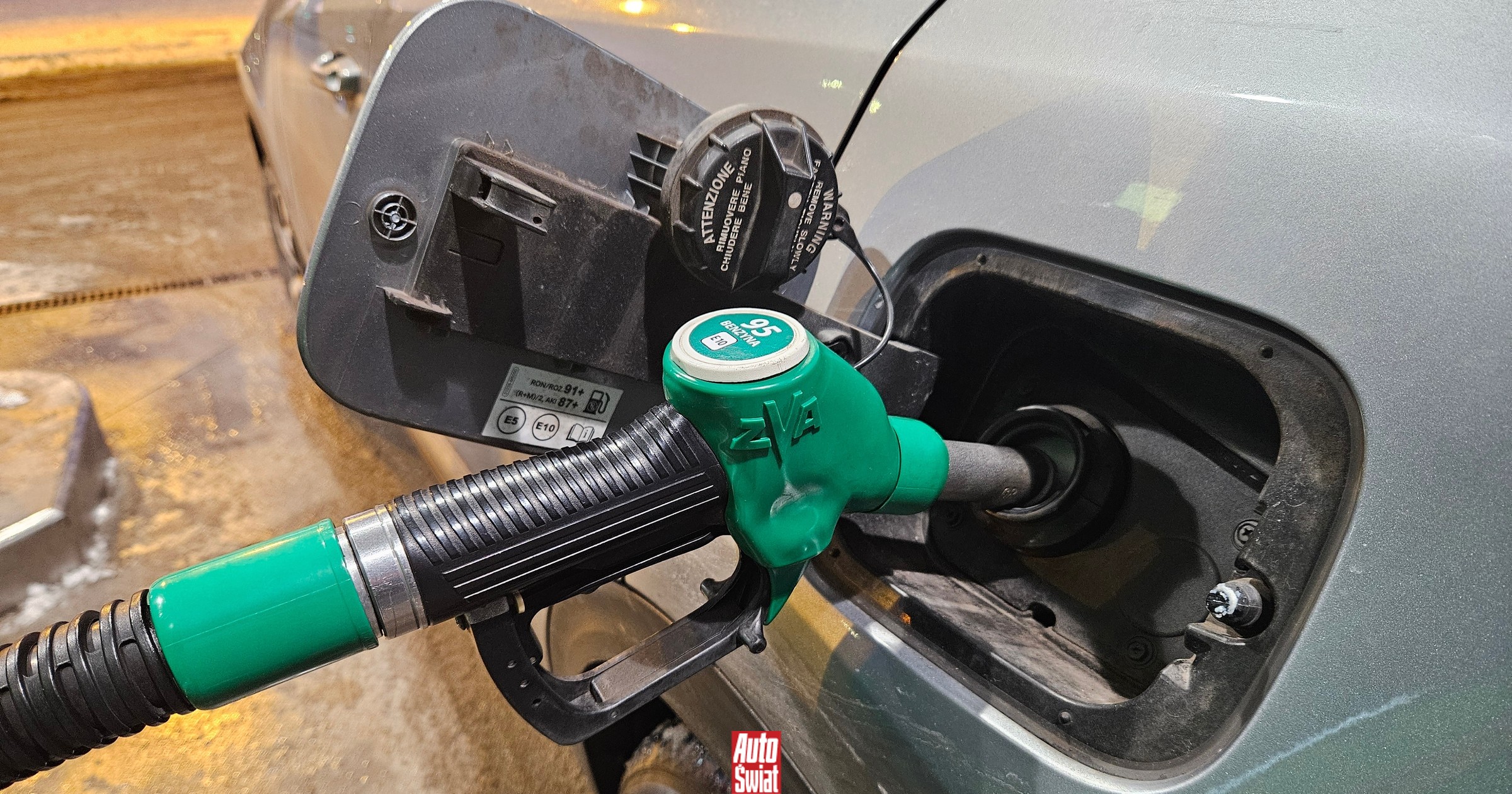 Na tych stacjach paliw lepiej nie tankować. UOKiK wykrył nieprawidłowości