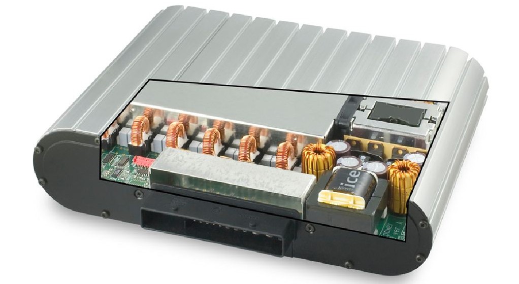 Przekrój słynnego wzmacniacza cyfrowego Bang & Olufsen ICE Power.