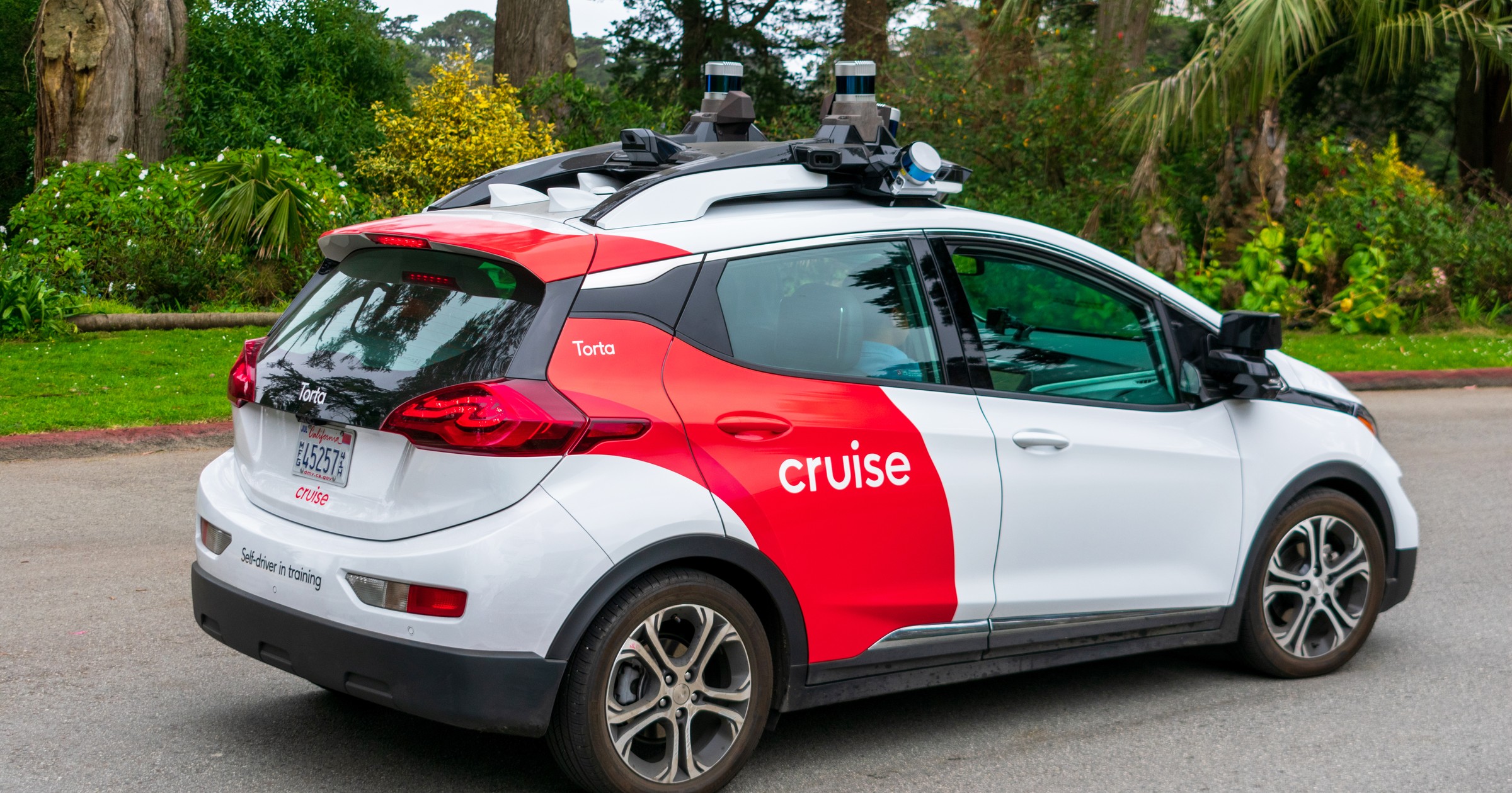 Autonomiczny Chevrolet Bolt podczas testów przez firmę Cruise LLC w San Francisco