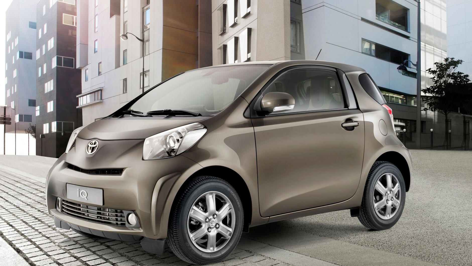 Toyota iQ