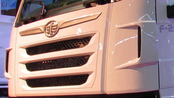 Chińska ciężarówka FAW F 2642 6x4