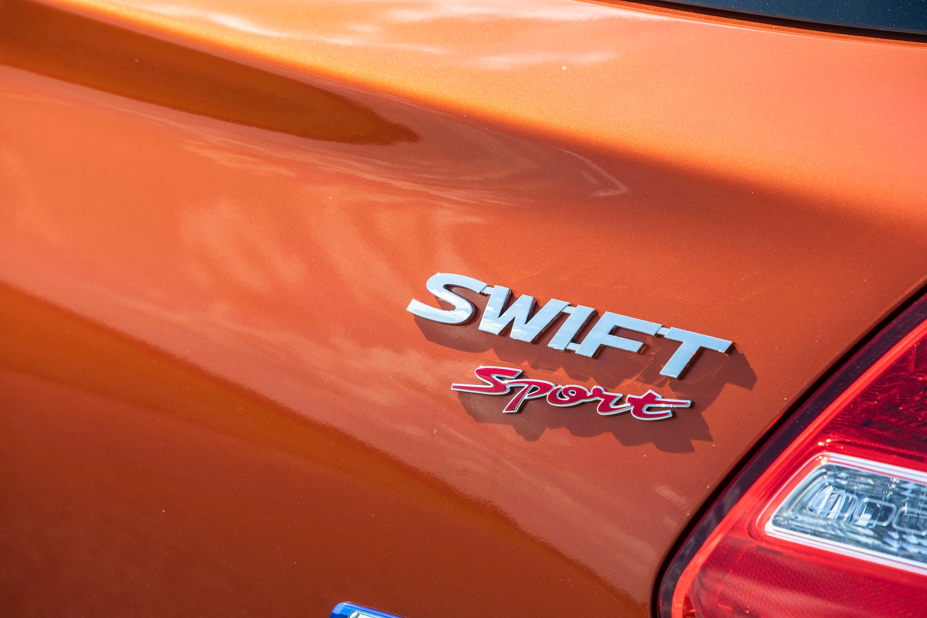 Suzuki Swift Sport Hybrid – Sport z elektrycznym doładowaniem