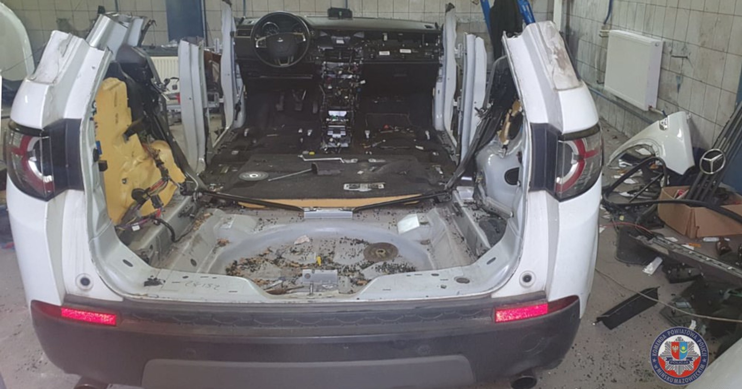 Tyle zostało z Range Rovera Evoque