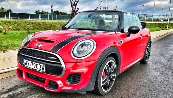 MINI Cabrio JCW – szybki kaprys | TEST