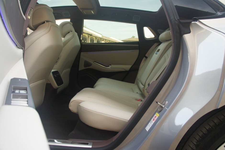 Denza Z9 GT