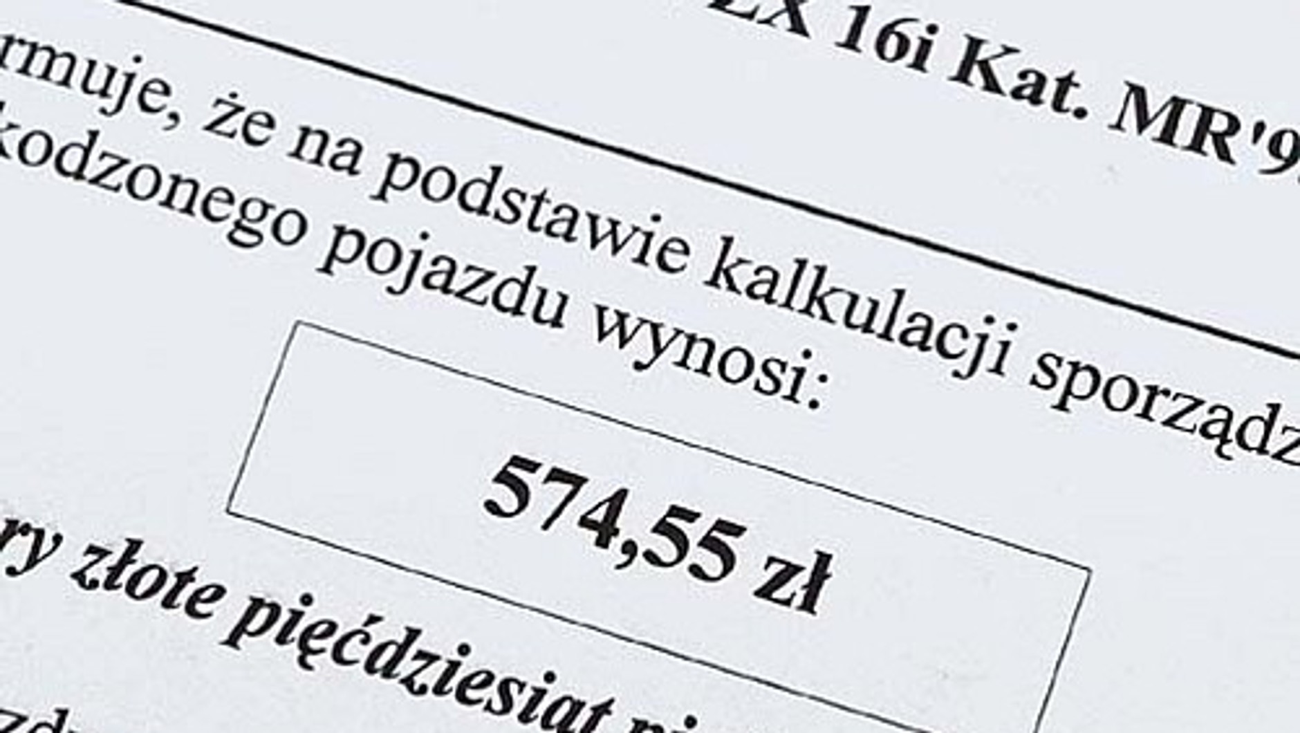 Zniszczyłeś koło na dziurze? Przeczytaj instrukcję jak odzyskać odszkodowanie