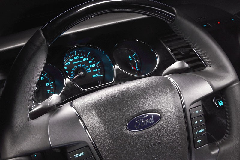 Detroit 2009: Ford Taurus 2010, czyli młot na Hondę i Toyotę
