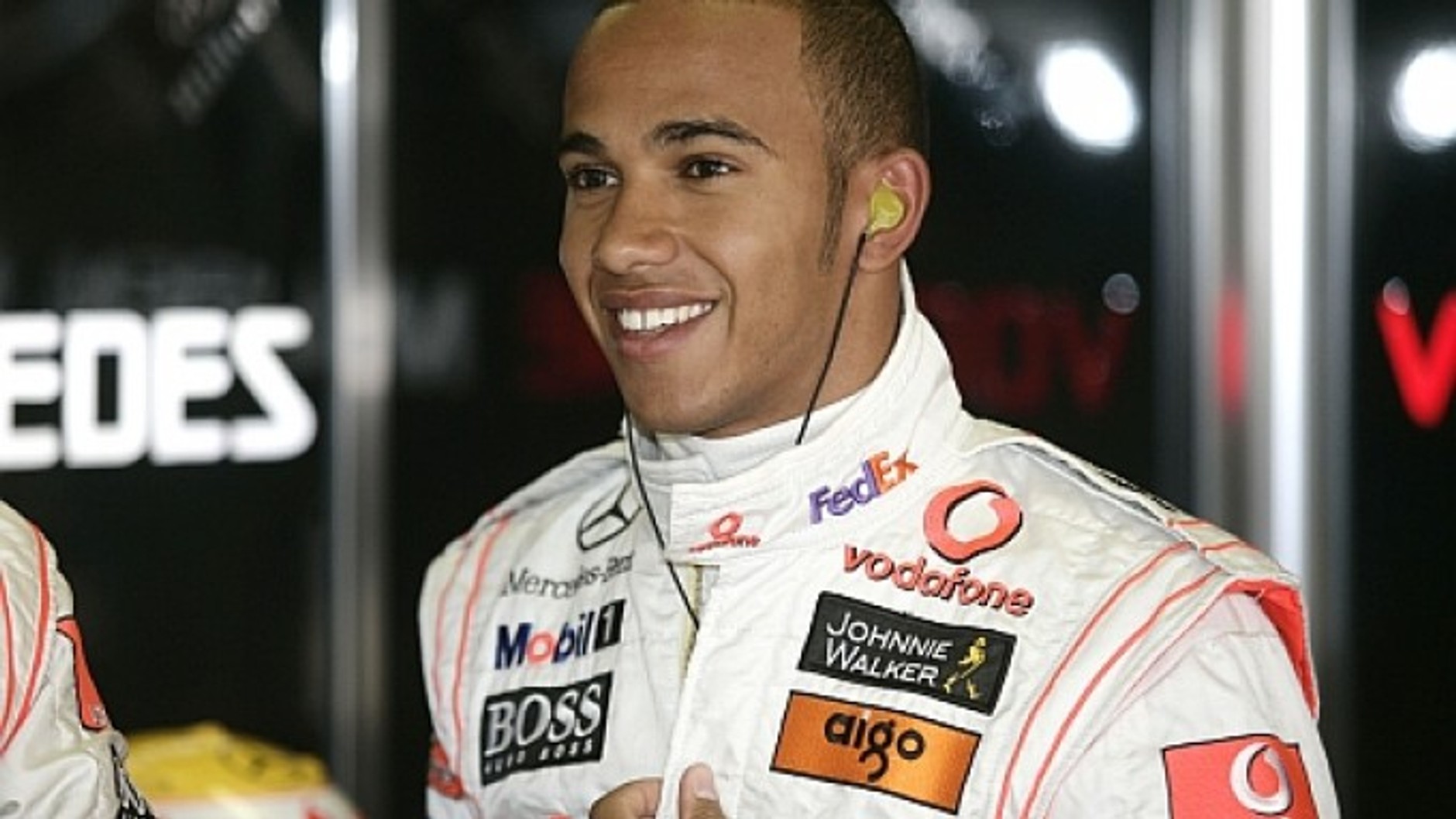 Hamilton przenosi się do teamu Mercedesa