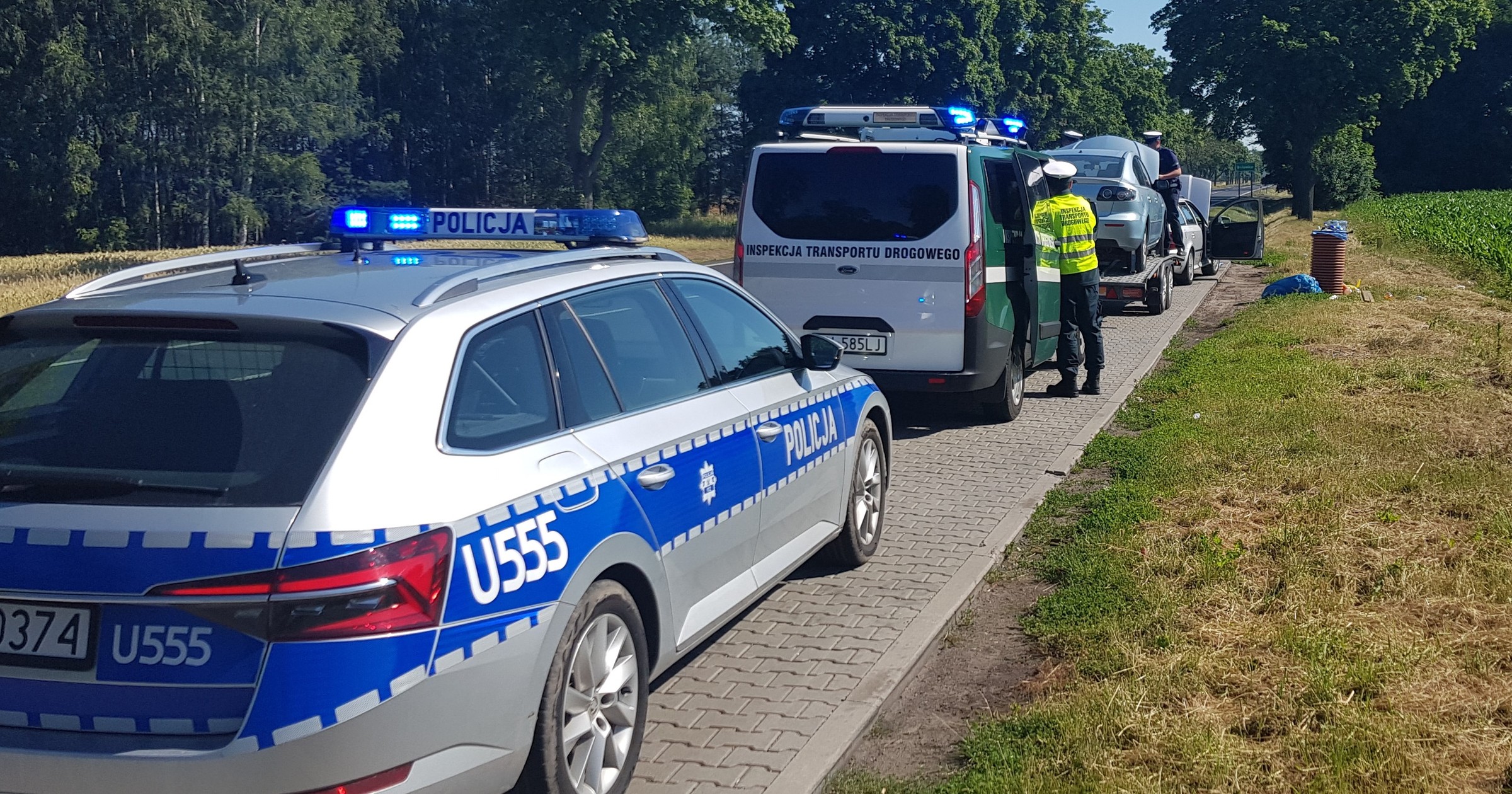 Zatrzymany przez inspektorów ITD samochód miał m.in. dwie różne tablice rejestracyjne