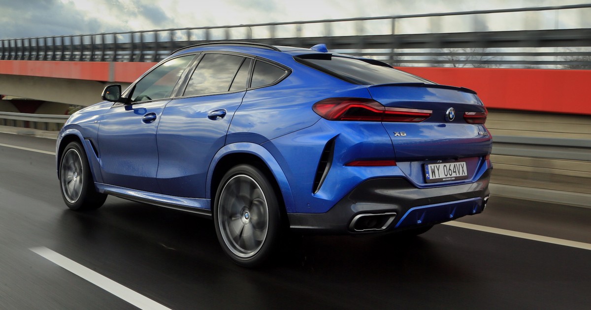 BMW X6 M50i