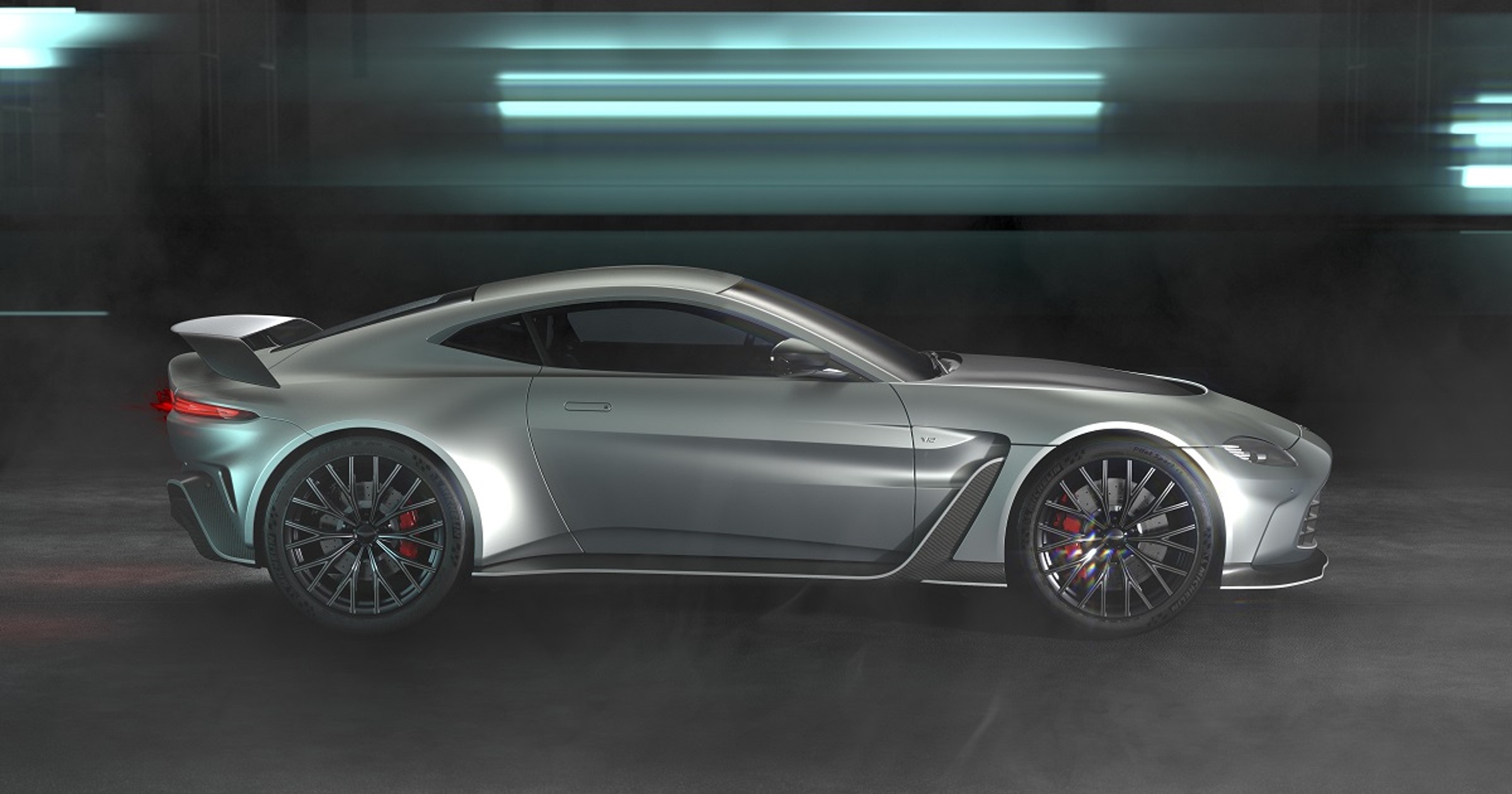Aston Martin V12 Vantage