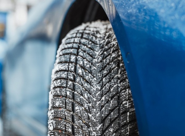 Jeden model opony zimowej w… ponad 250 wersjach. To ma sens