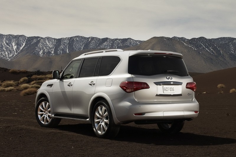 Infiniti QX56 – ośmioosobowa limuzyna terenowa