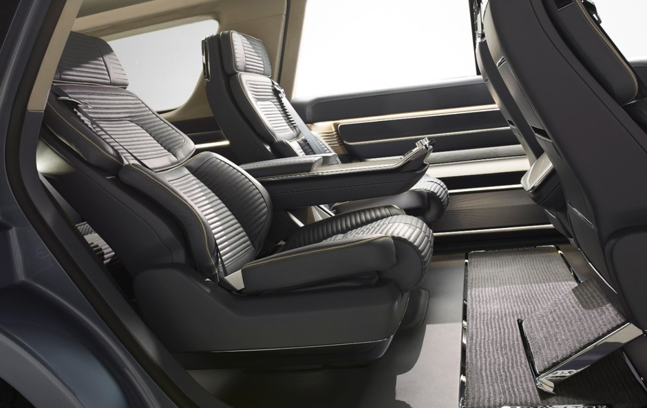 Lincoln Naviagtor Concept