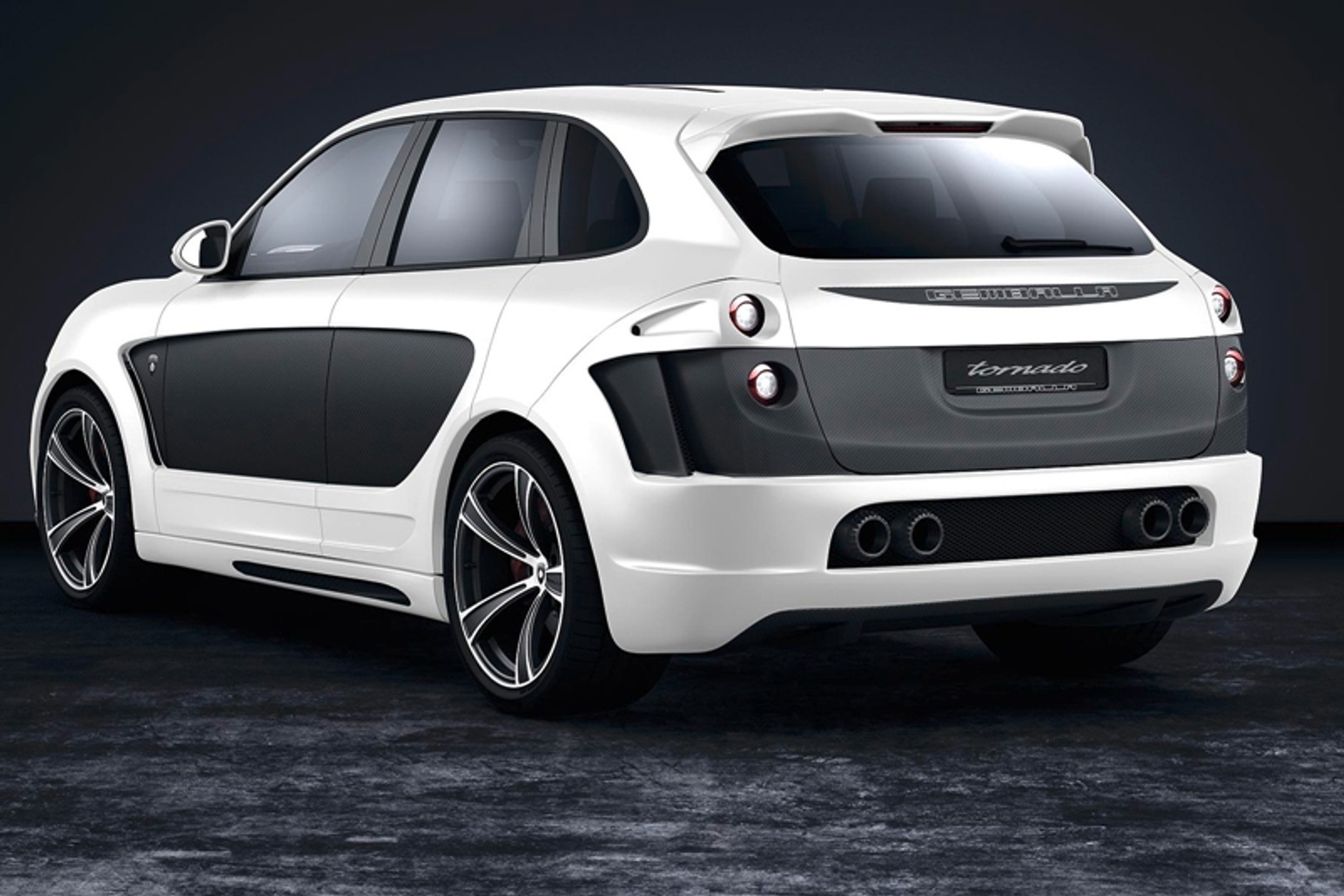 Porsche Cayenne w objęciach Tornado