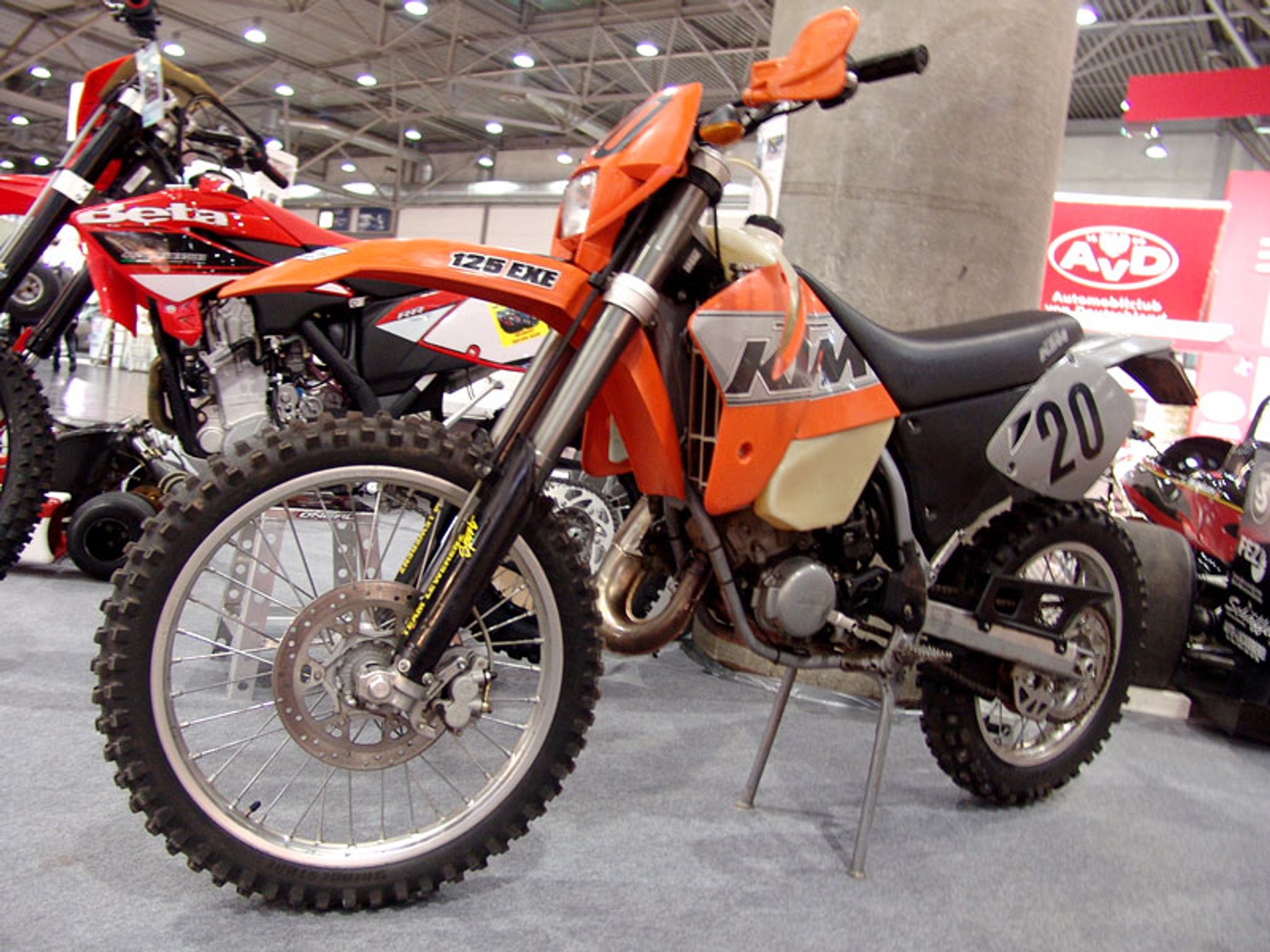 AMI/AMITEC 2008: motocykle i skutery (fotogaleria)