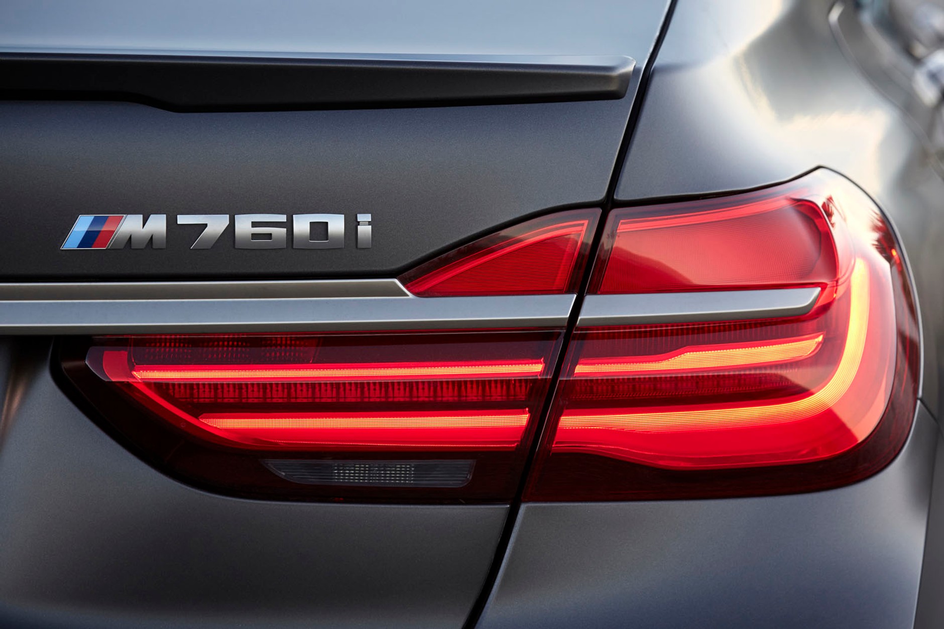 BMW M760i xDrive – nowy początek V12