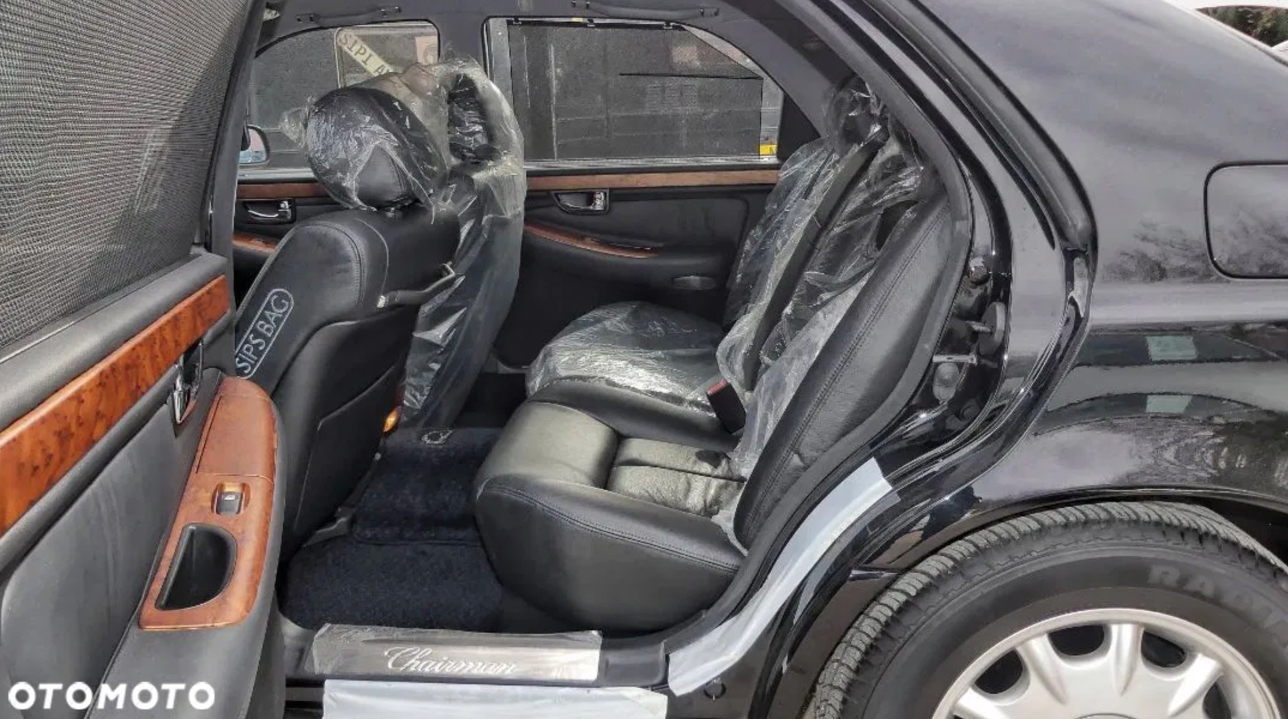 Daewoo Chairman w stanie fabrycznym trafił na sprzedaż