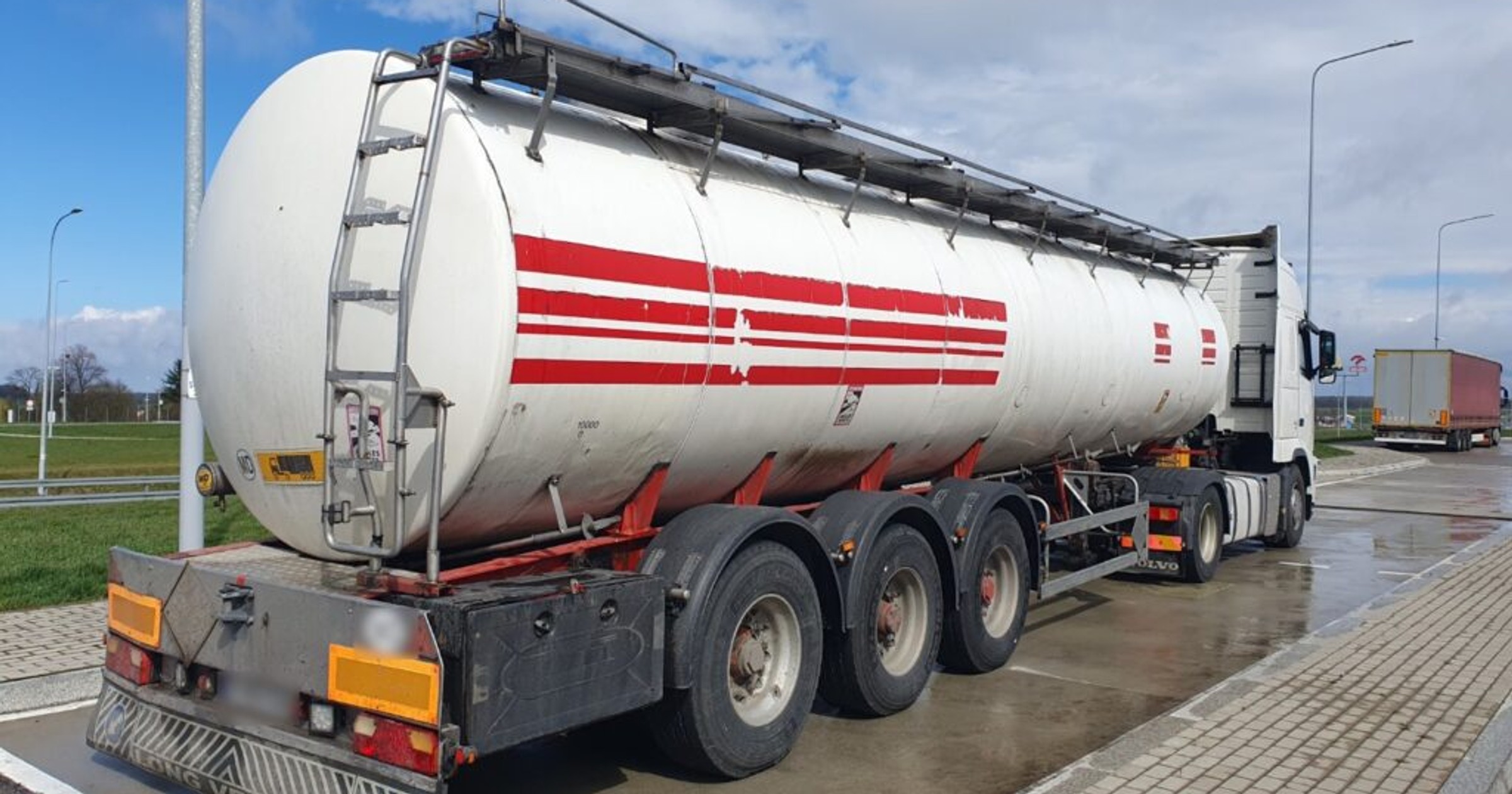 Cysterna ze śmietaną na S19