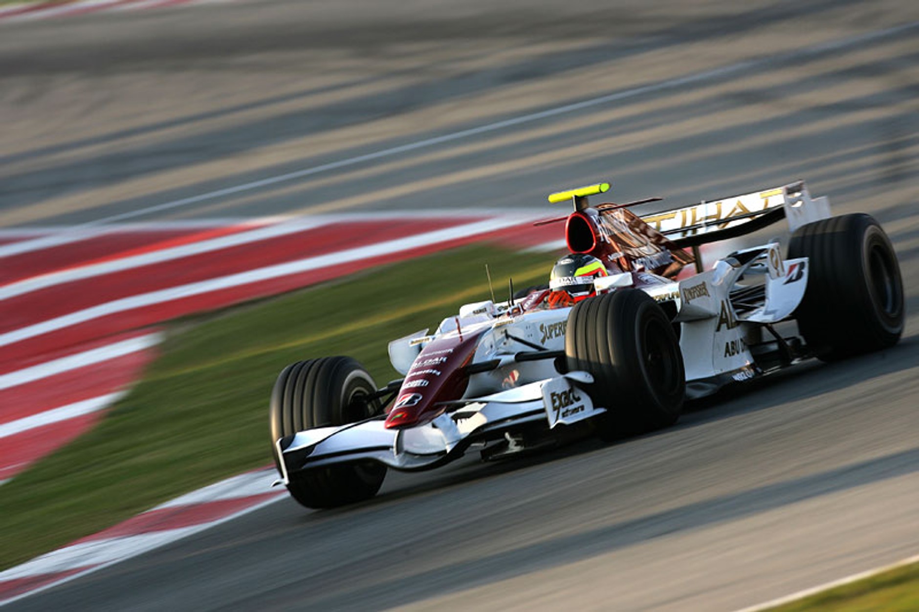 Formuła 1: Fernando Alonso pokazał klasę w Jerez (fotogaleria z testów)