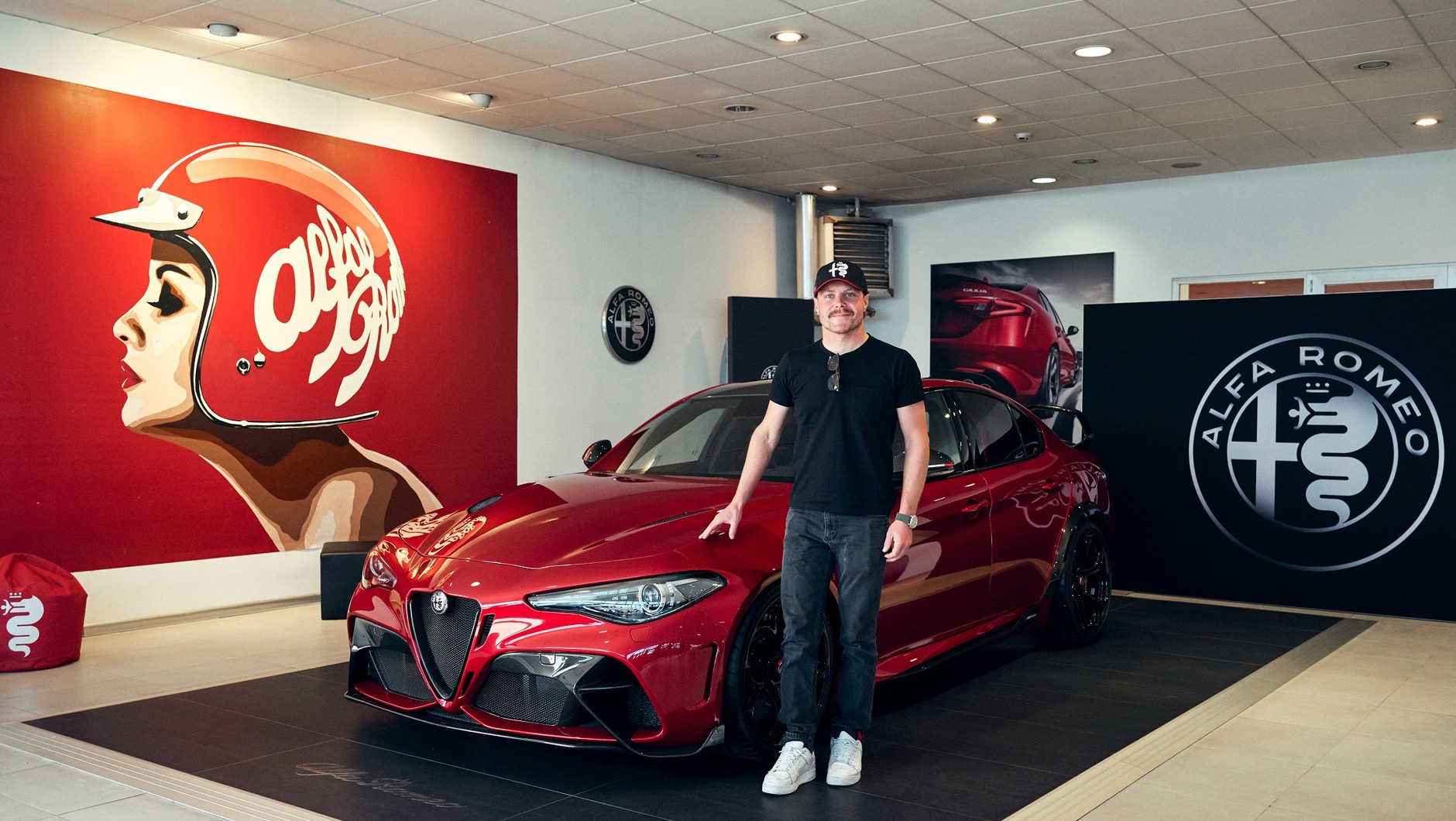 Valtteri Bottas na tle swojej bestii. Zazdrościmy!