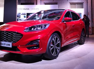 Nowy Ford Kuga – hybryda na trzy sposoby