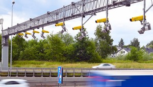Nowe kamery nad obwodnicą Wrocławia. Mandat to nawet 2500 zł
