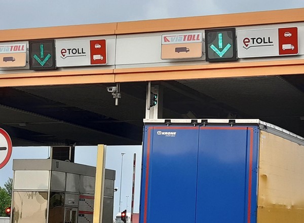 Nie zapłacił za przejazd autostradą, miał auto w leasingu. Kto dostanie karę?