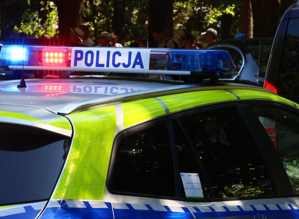 Kierowca BMW porumakował na rondzie. Tego się nie spodziewał