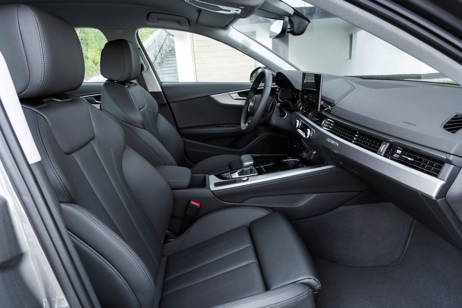 Audi A4 limousine 45 TFSI quattro