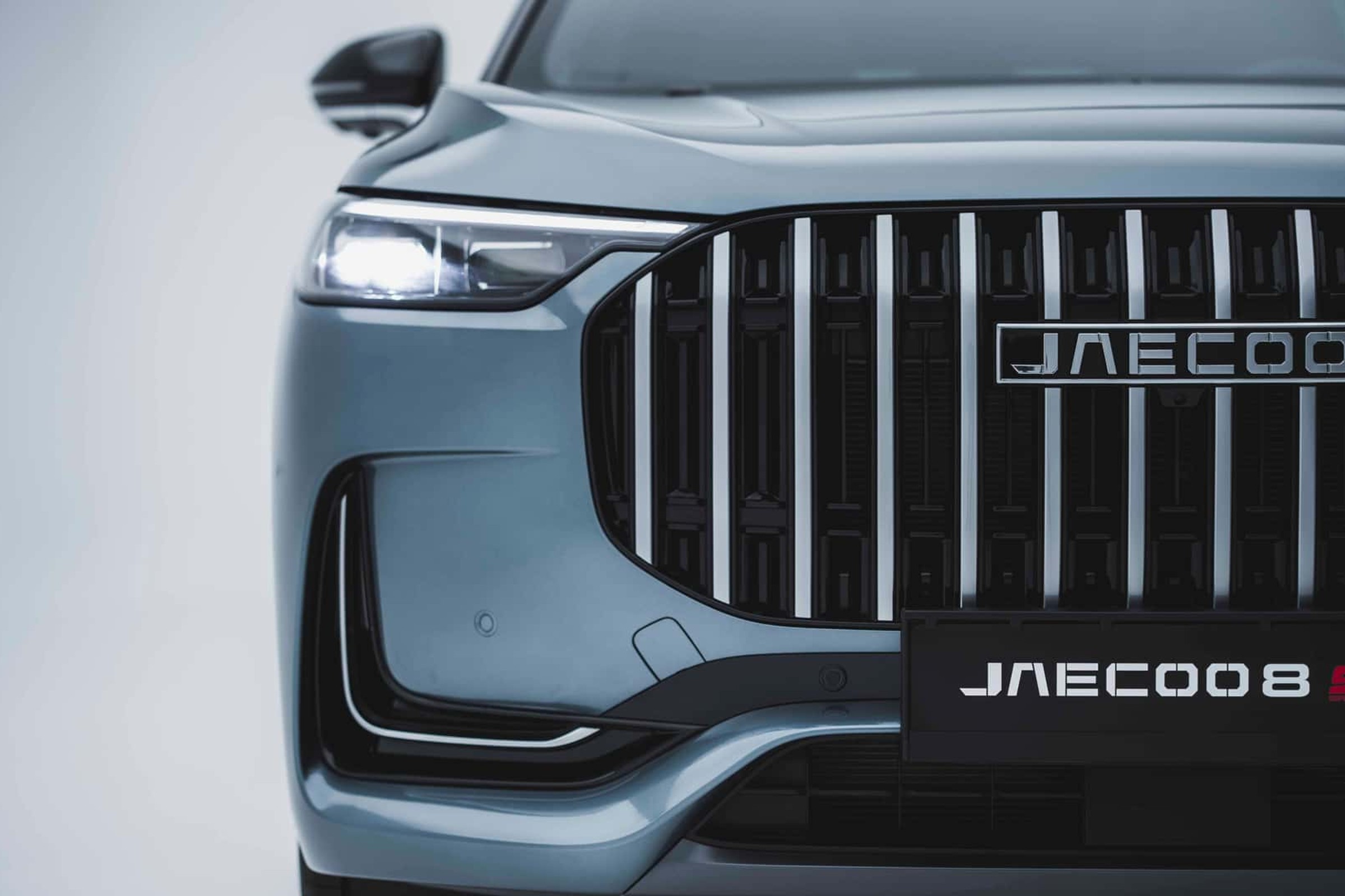Jaecoo 8 odlicza dni do polskiej premiery. Pierwsze auta stoją już u importera