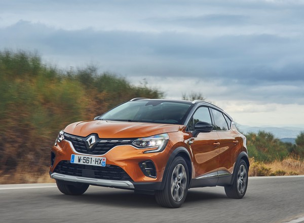 Renault zwalnia pracowników. Ma problem z produkcją aut
