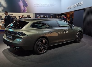 Peugeot w Paryżu – trzy ważne premiery