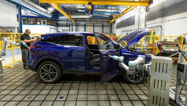 Nie zostało dużo czasu. Nissan szykuje "e-odpowiedniki" spalinowych bestsellerów