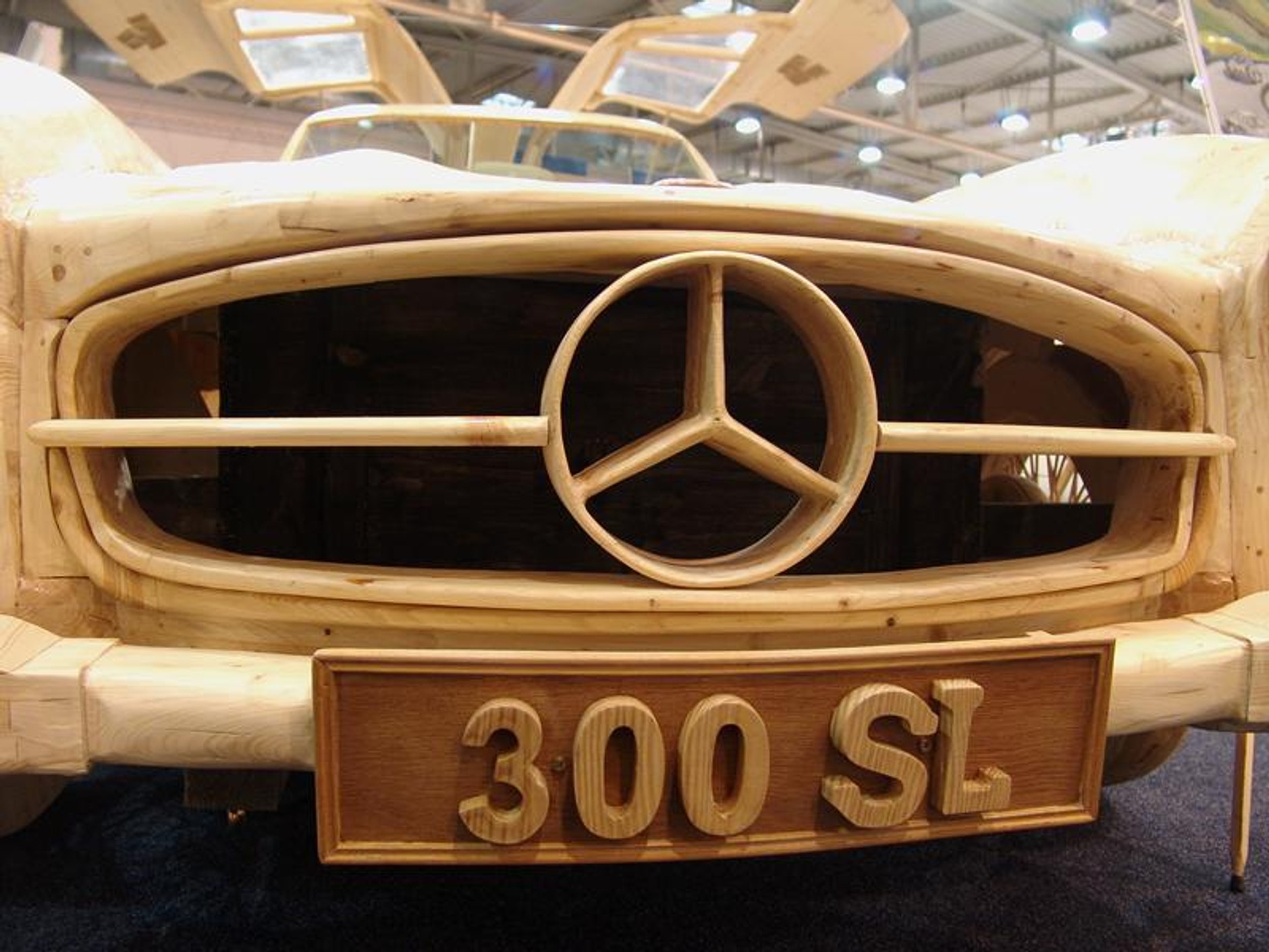 Techno Classica Essen 2008: stare w blasku chromu