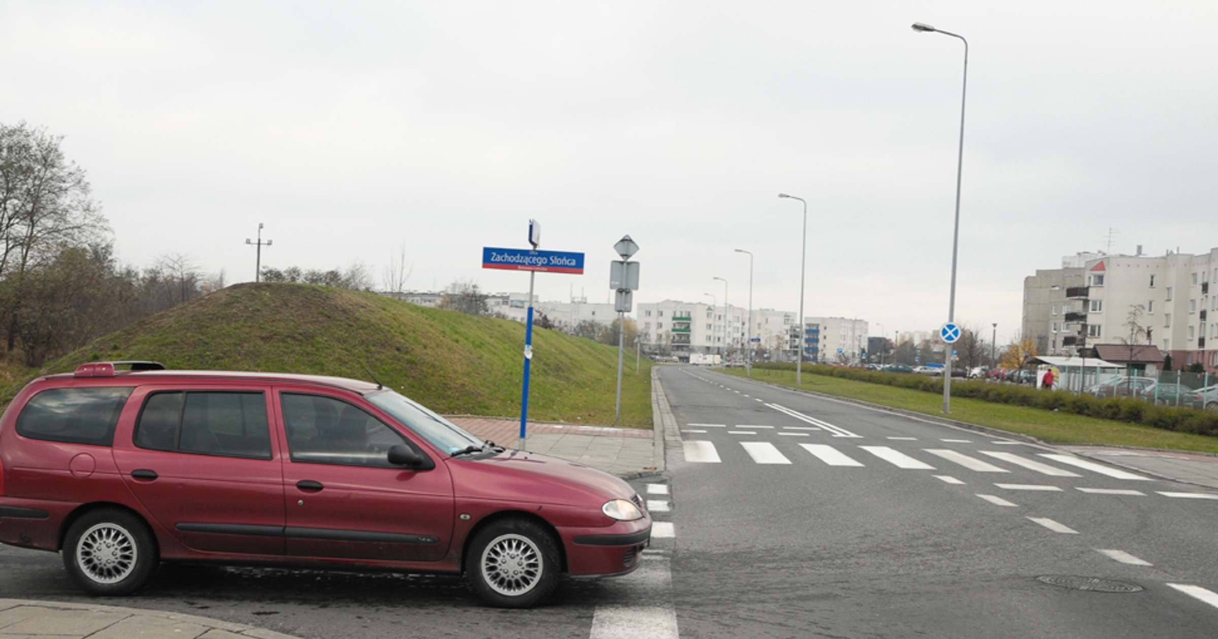 Różnica między znakami Stop i Stój
