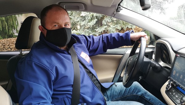 Samochód, komunikacja publiczna, rower - kiedy maseczki są obowiązkowe, jakie są wyjątki?