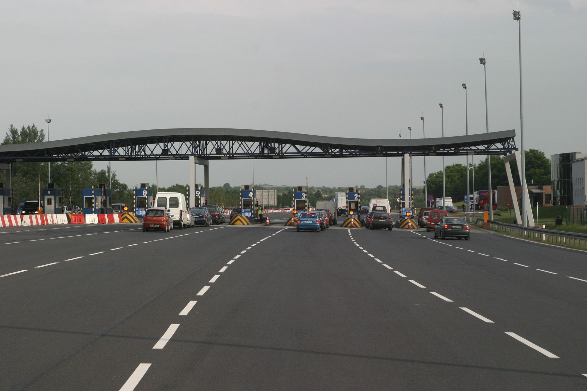 Do końca października 271 km nowych dróg szybkiego ruchu