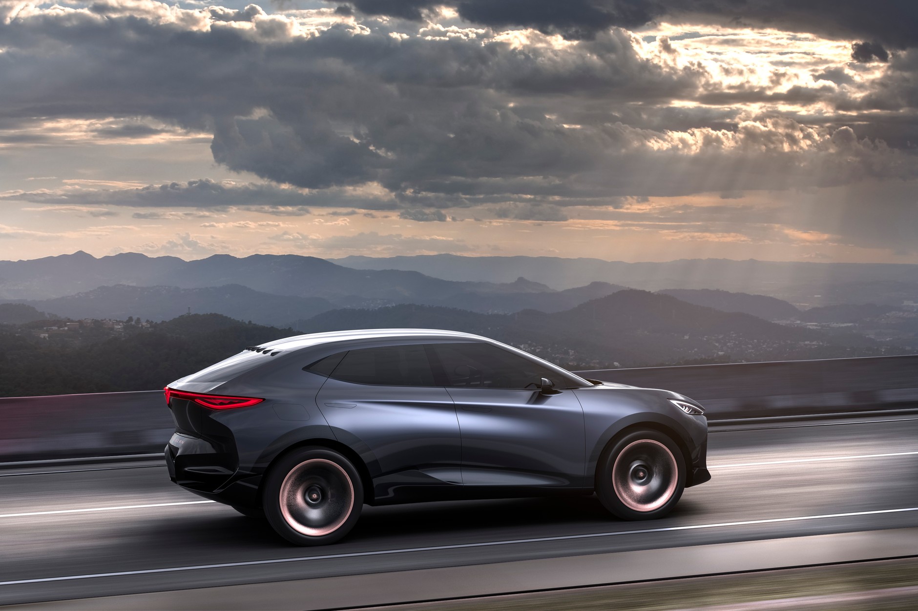 Cupra Tavascan – sportowy elektryk z Hiszpanii