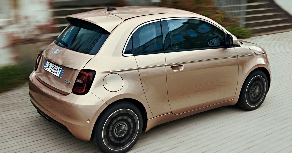 Nowy Fiat 500e 3+1