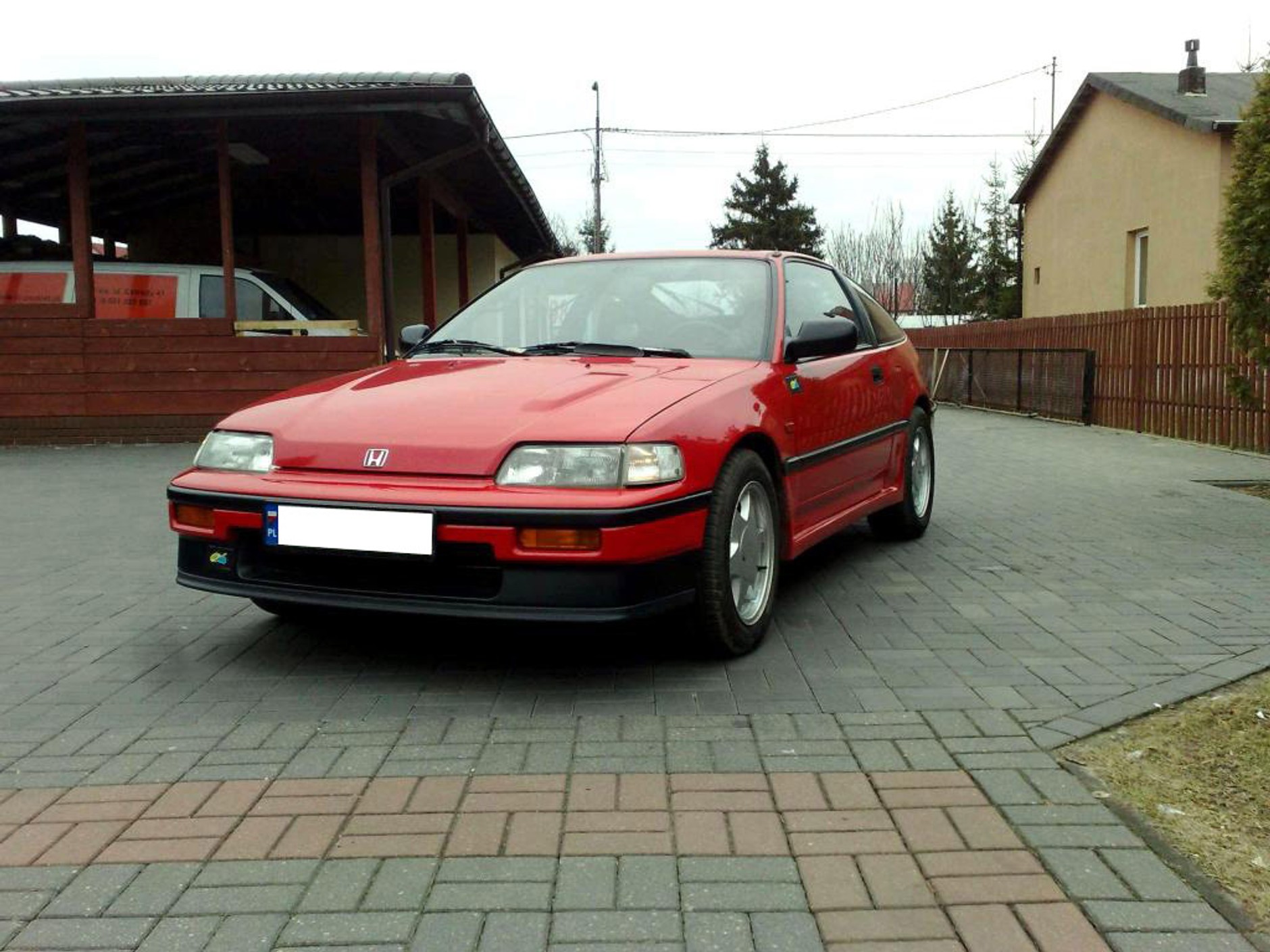 Jak bezpiecznie kupić tanie auto? Sprawdzamy ogłoszenia samochodów za 10 tys. zł