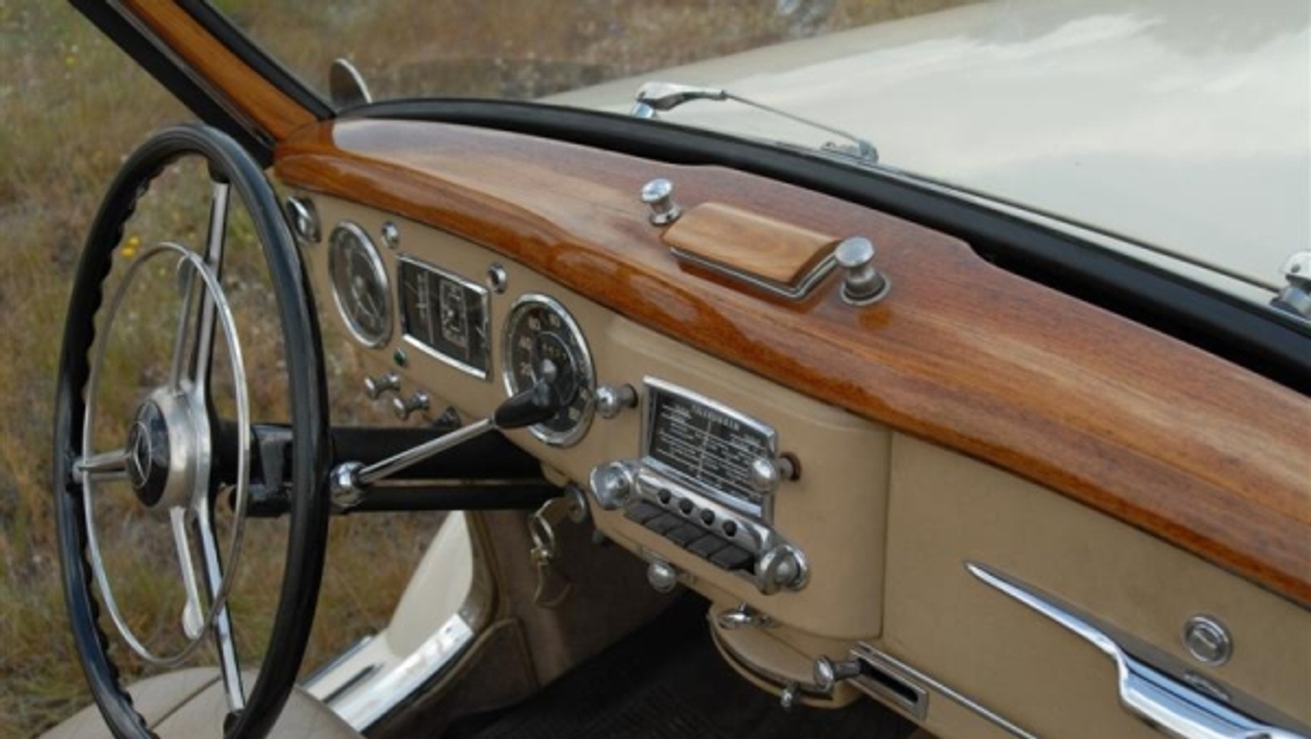 Mercedes 220