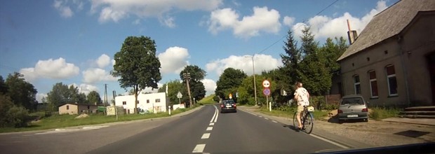 Kto wyprzedza rowerzystę, ten może się naciąć na wielką kumulację mandatów. Za co 300, a za co 5 tys. zł kary?