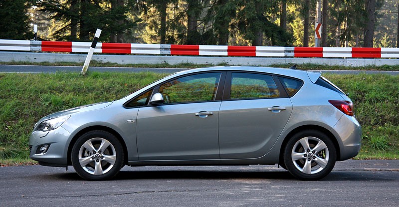 Opel Astra: pierwsze wrażenia z jazdy