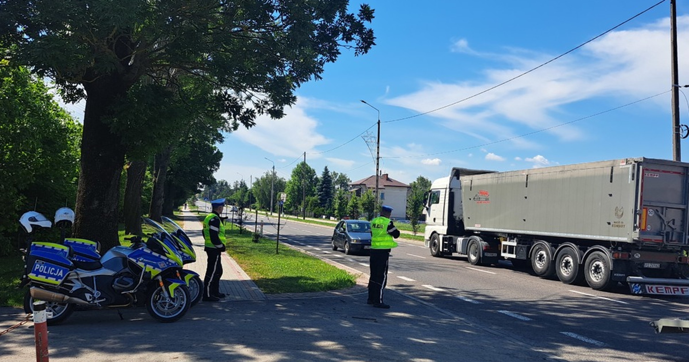 Obraz pochodzący z serwisu https://hrubieszow.policja.gov.pl/lhr/informacje/aktualnosci/146671,Akcja-Predkosc-na-drogach-powiatu-hrubieszowskiego.html