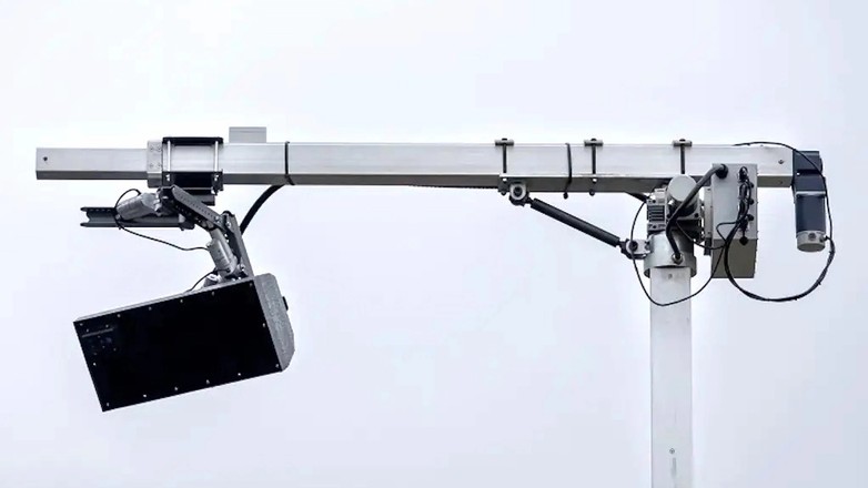 Nowy sprzęt holenderskiej policji skanuje wnętrza przejeżdżających pojazdów