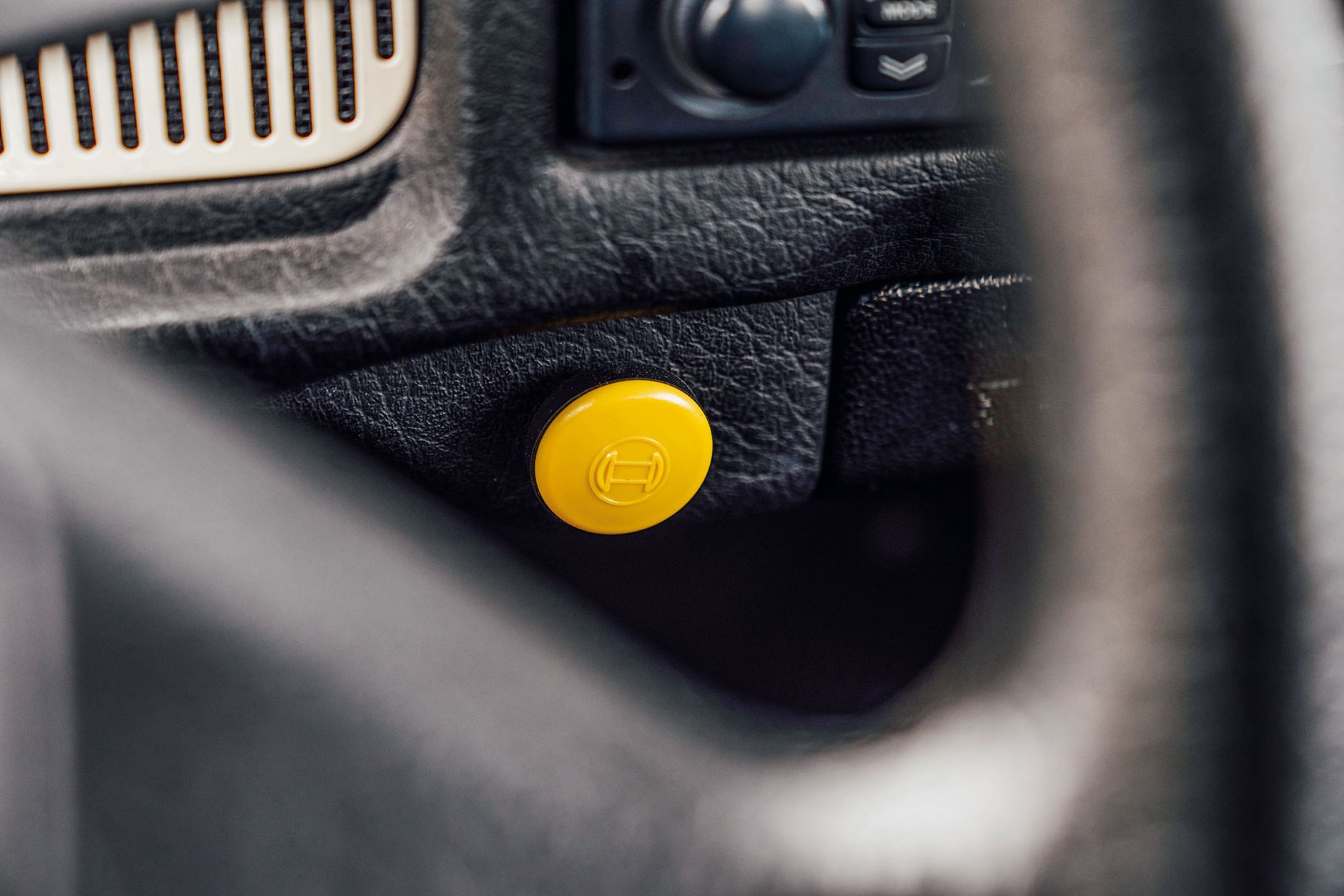 Volkswagen Garbus kontra Porsche 911 GT3 RS