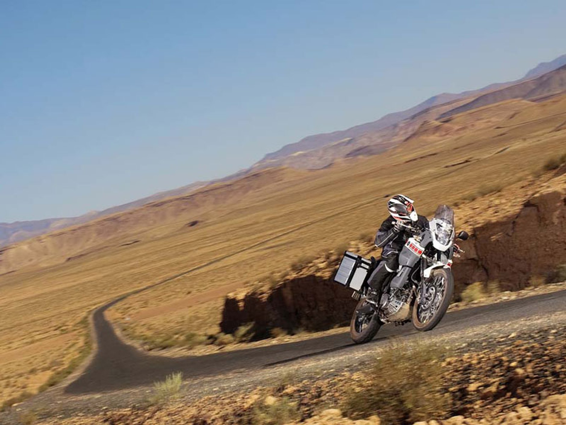 Yamaha XT 660Z Tenere: motocykl do ciężkiego terenu (prezentacja)