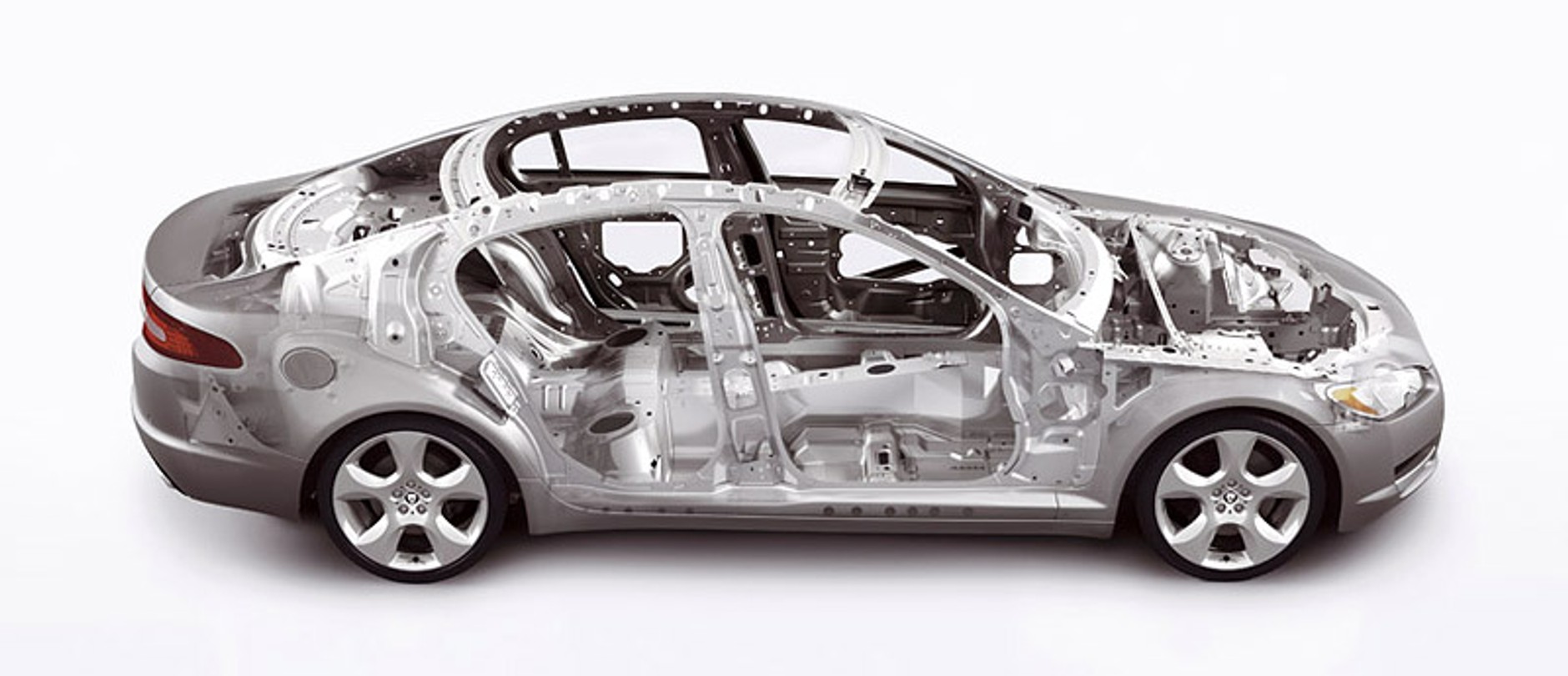 IAA Frankfurt 2007: Jaguar XF – kot ratunkowy (zdjęcia i informacje)